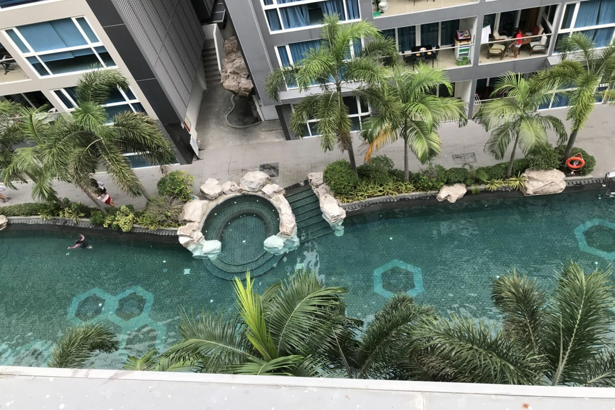 Uplus Avenue Residence Pattaya Exterior foto
